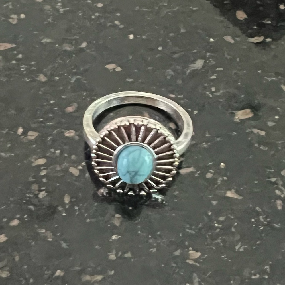 Ring - Picture 2 of 2